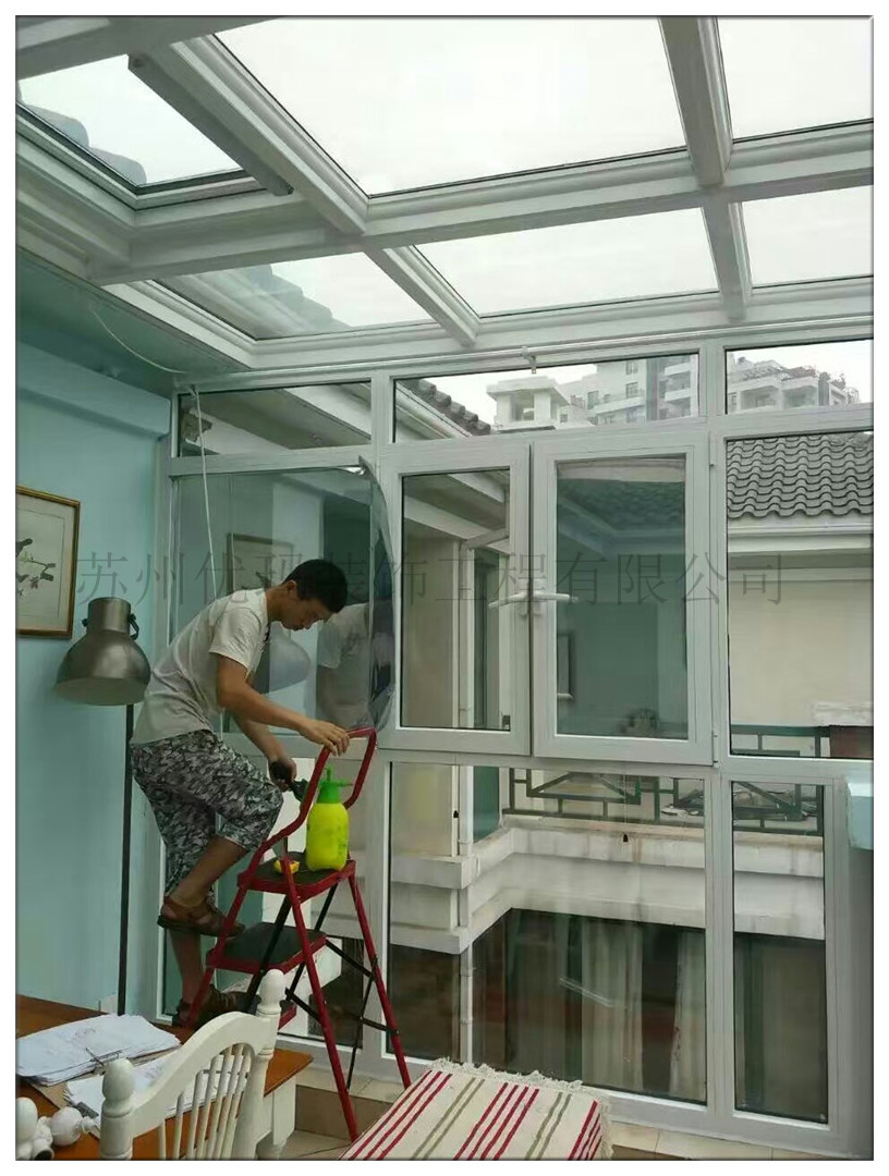 蘇州金楓路陽光房貼隔熱膜